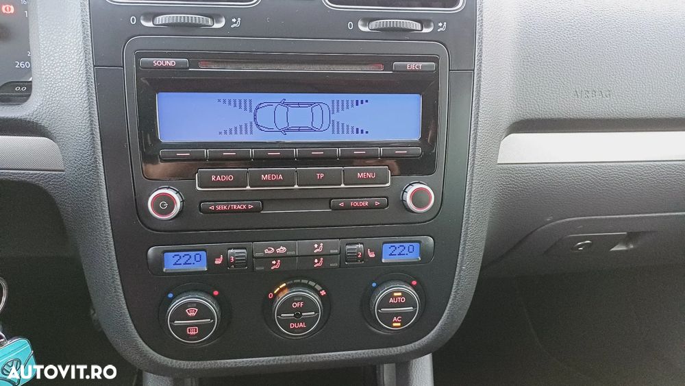 Volkswagen Golf 2.0 TDI Comfortline DPF - 14