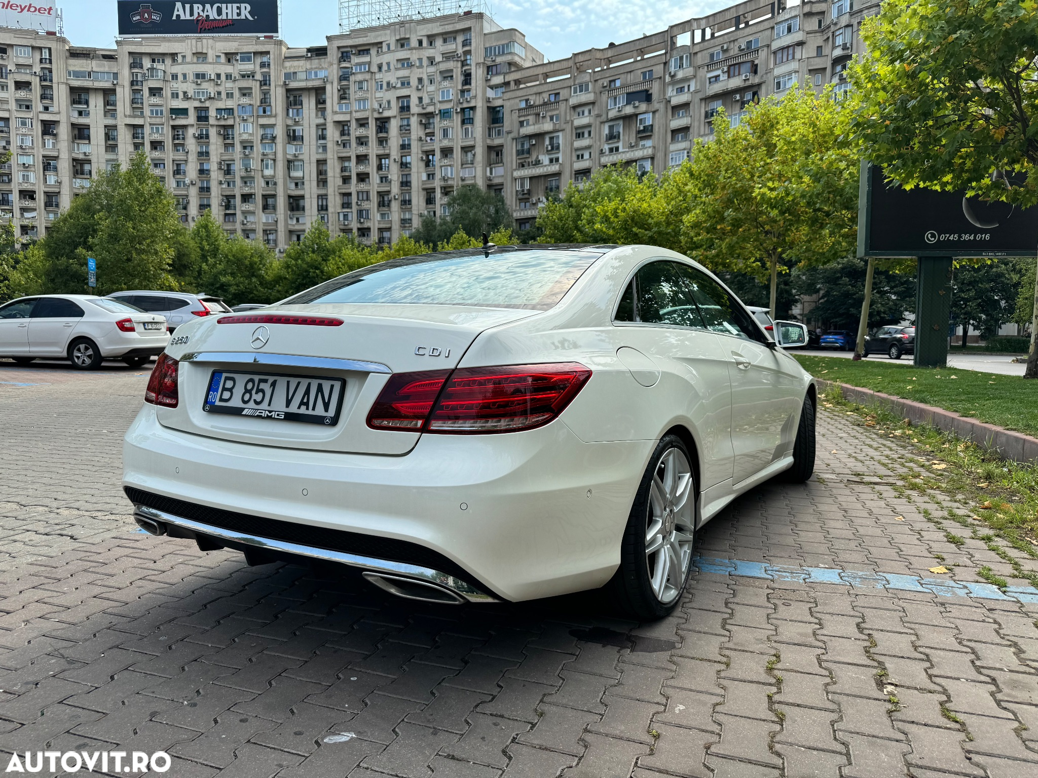 Mercedes-Benz E - 4