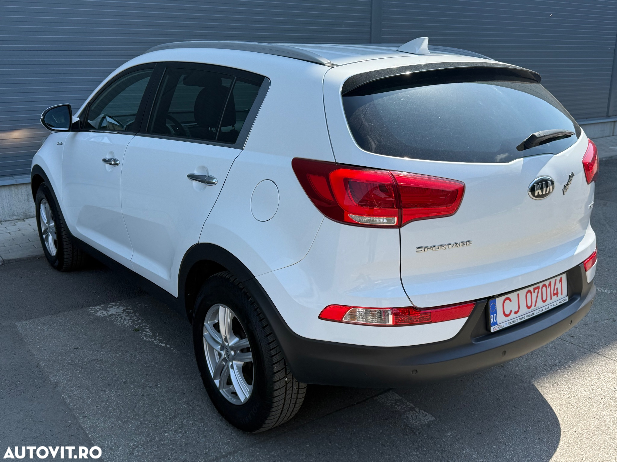 Kia Sportage 2.0 CRDI AWD Aut. Fifa World Cup Edition - 3