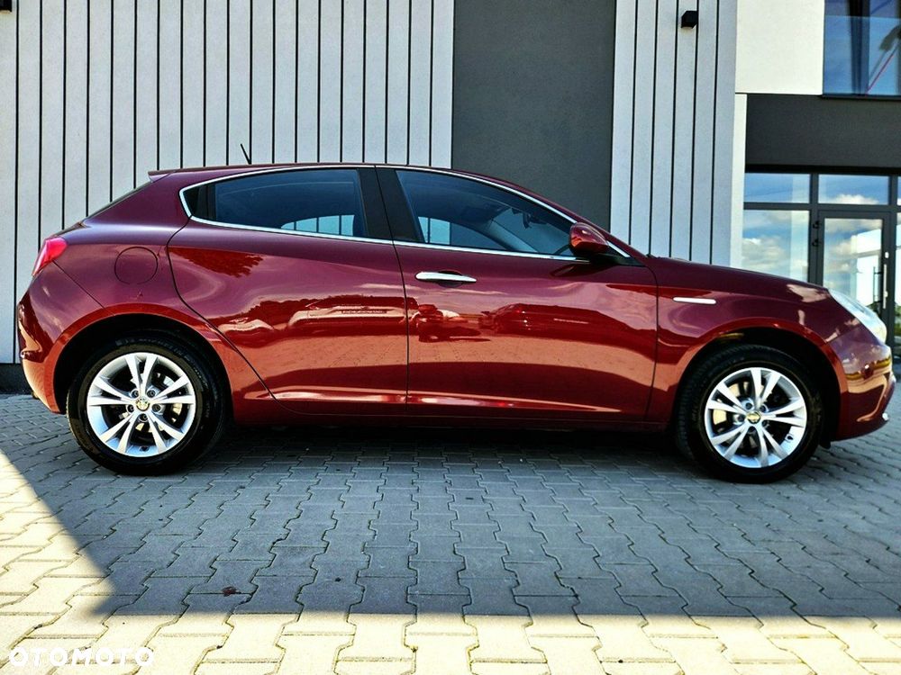 Alfa Romeo Giulietta 2.0 JTDM Veloce - 5