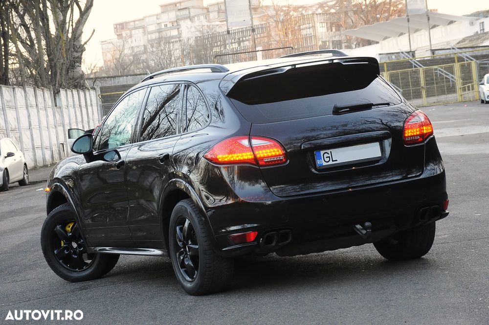 Porsche Cayenne 3.0TD TipTronic - 24
