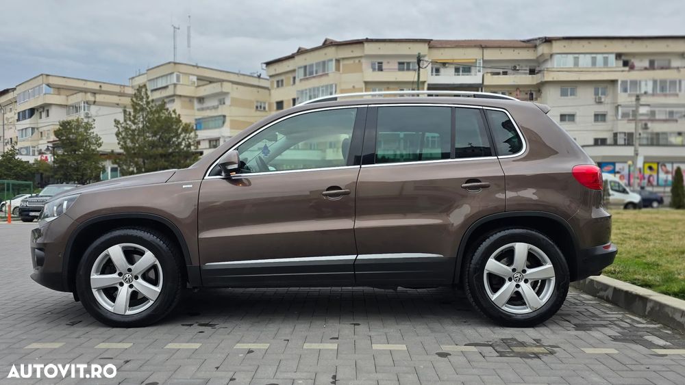 Volkswagen Tiguan 2.0 TDI DPF BlueMotion Technology Cup Sport & Style - 16
