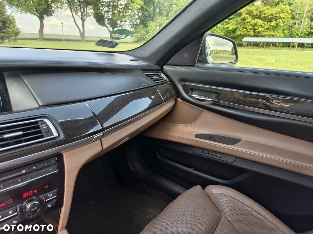 BMW Seria 7 740d xDrive - 20
