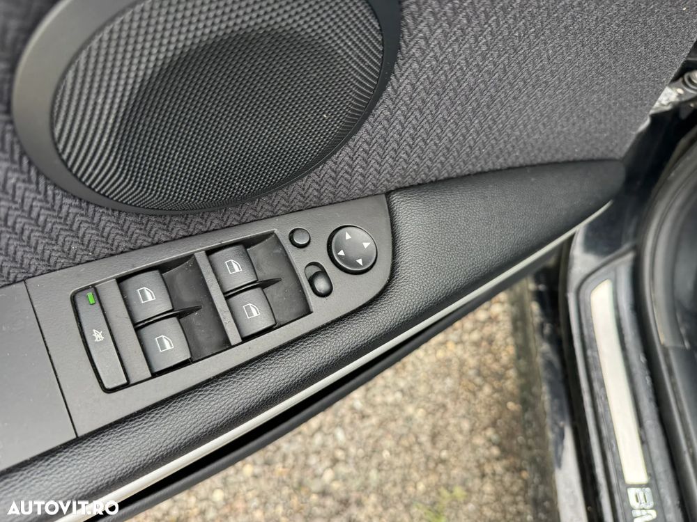 BMW Seria 3 320i - 19