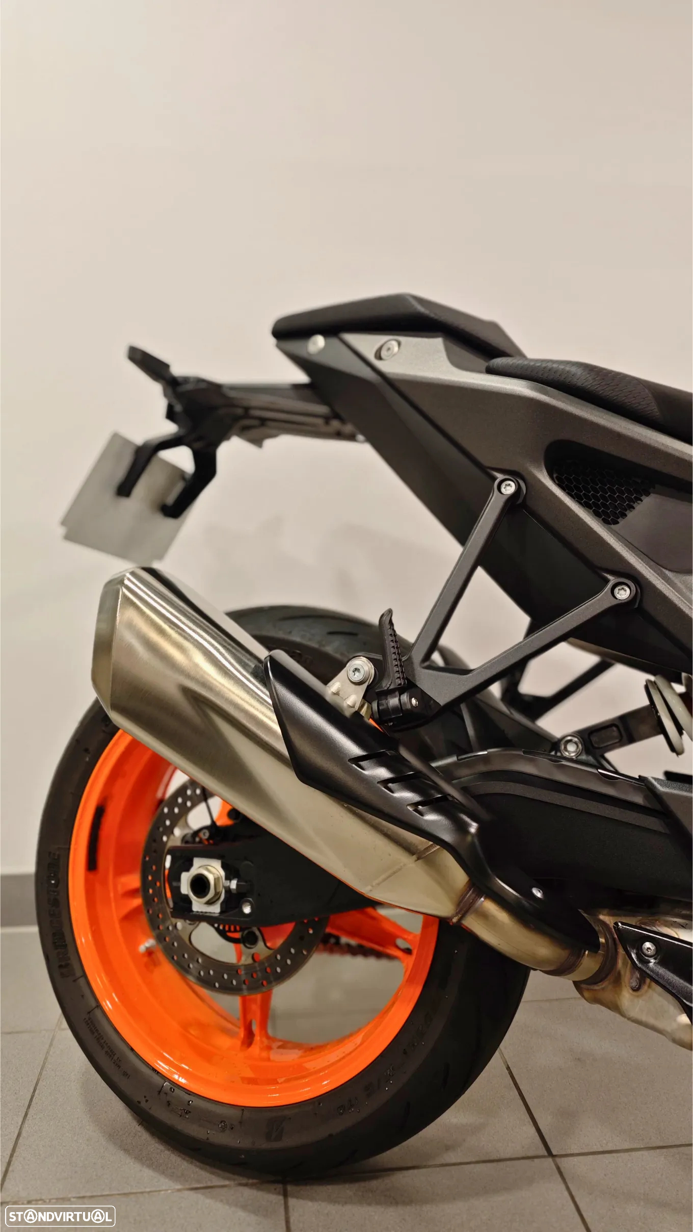 KTM 990 DUKE - 12