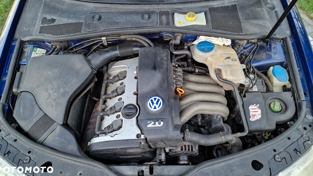 Volkswagen Passat 2.0 Comfortline - 11