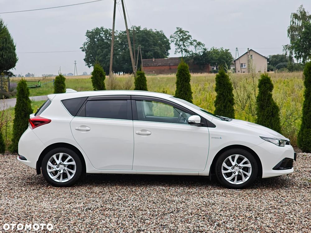 Toyota Auris 1.8 HSD Prestige NAVI - 5