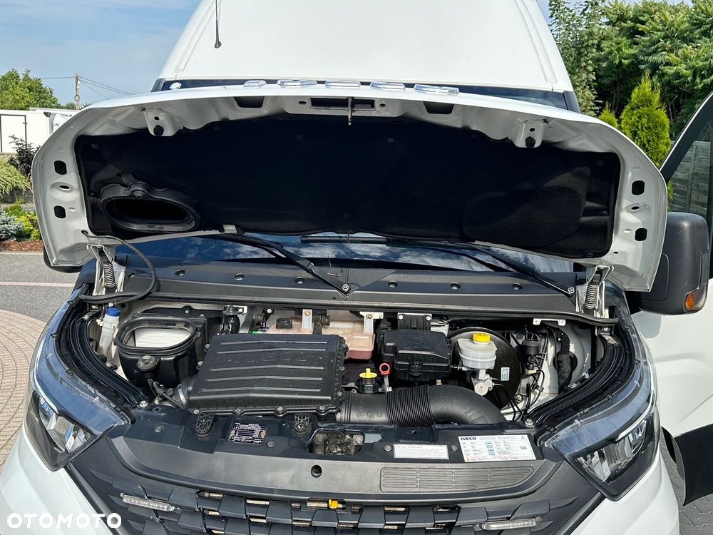 Iveco Daily 35C18 3.0 HPI 2020 r. Furgon , Bliźniak , Maxi , Max - 18
