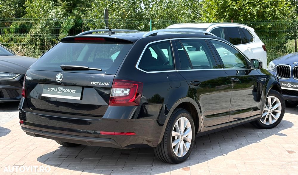 Skoda Octavia 1.6 TDI DSG Style - 4