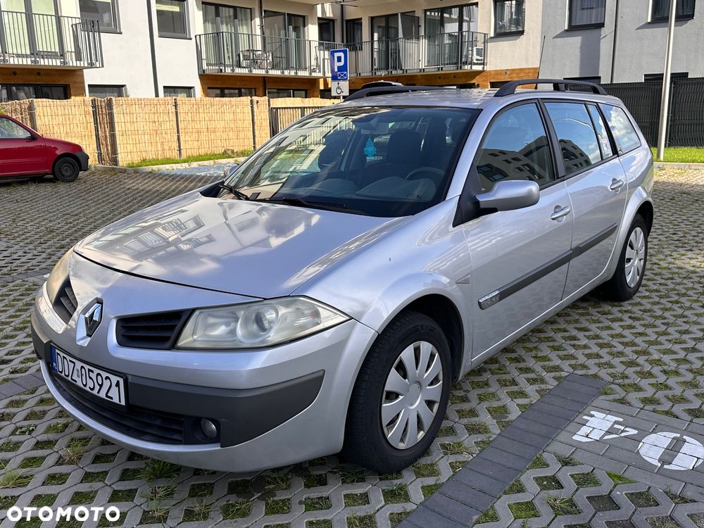 Renault Megane 1.6 Dynamique - 9