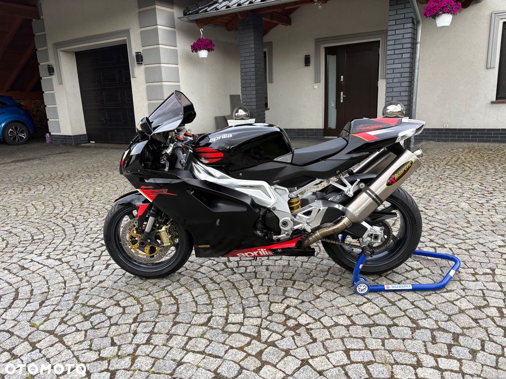 Aprilia RSV - 8