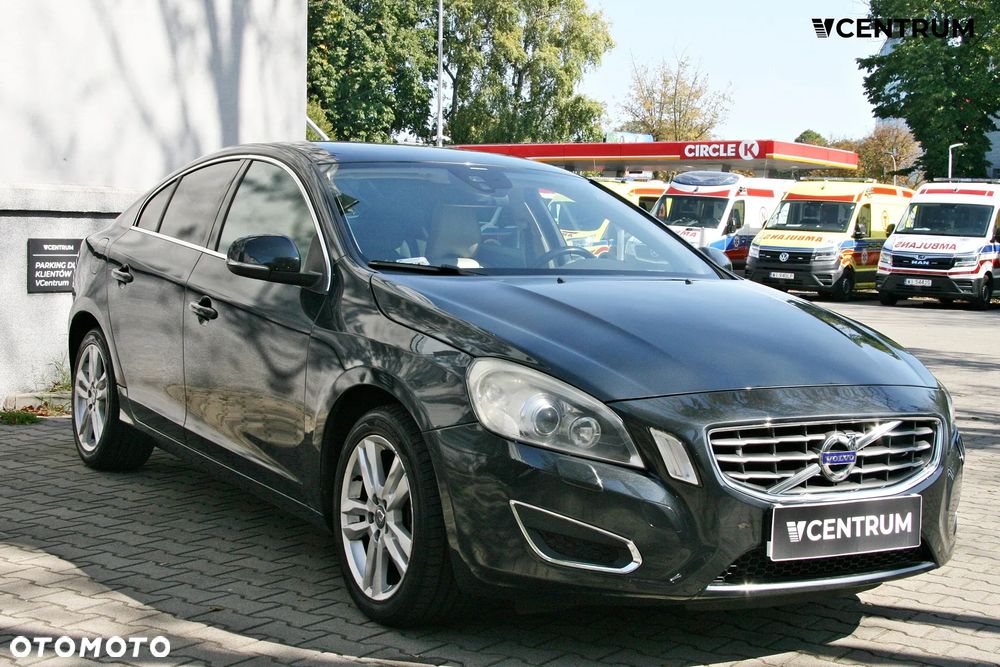 Volvo S60 D3 Summum - 2