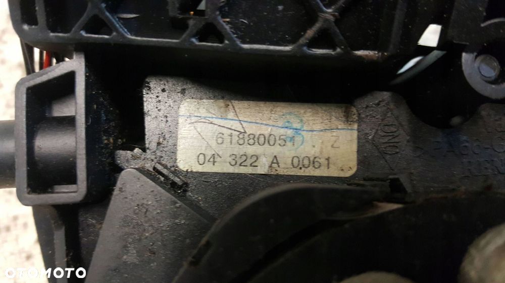 przełącznik zespolony pająk 8200127727 61850004 renault scenic ii 03- - 8