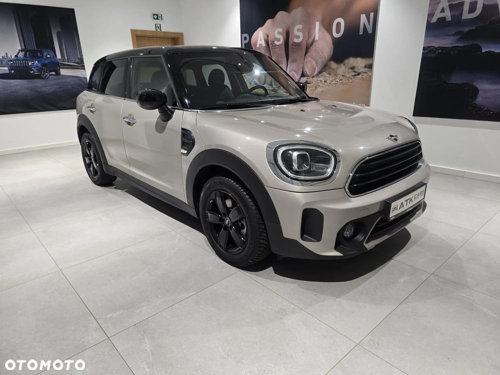 MINI Countryman Cooper Classic Trim - 4