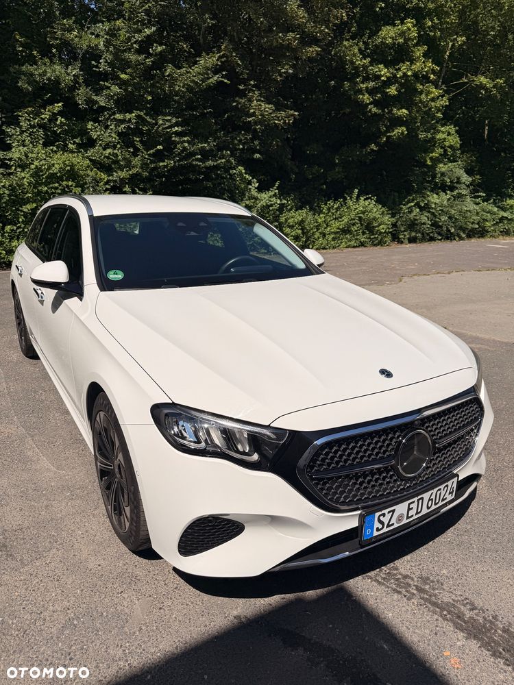 Mercedes-Benz Klasa E 300 de PHEV Avantgarde 9G-Tronic - 6