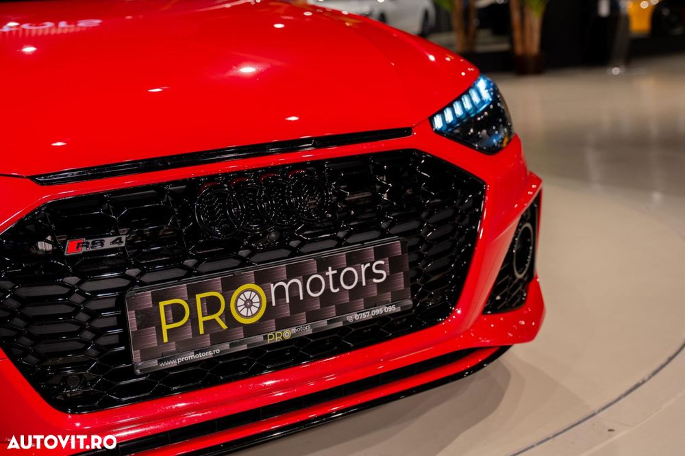 Audi RS4 Avant quattro Tiptronic - 12