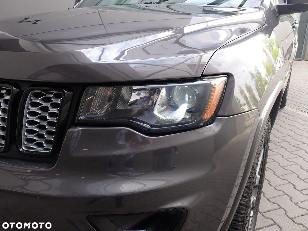 Jeep Grand Cherokee - 13