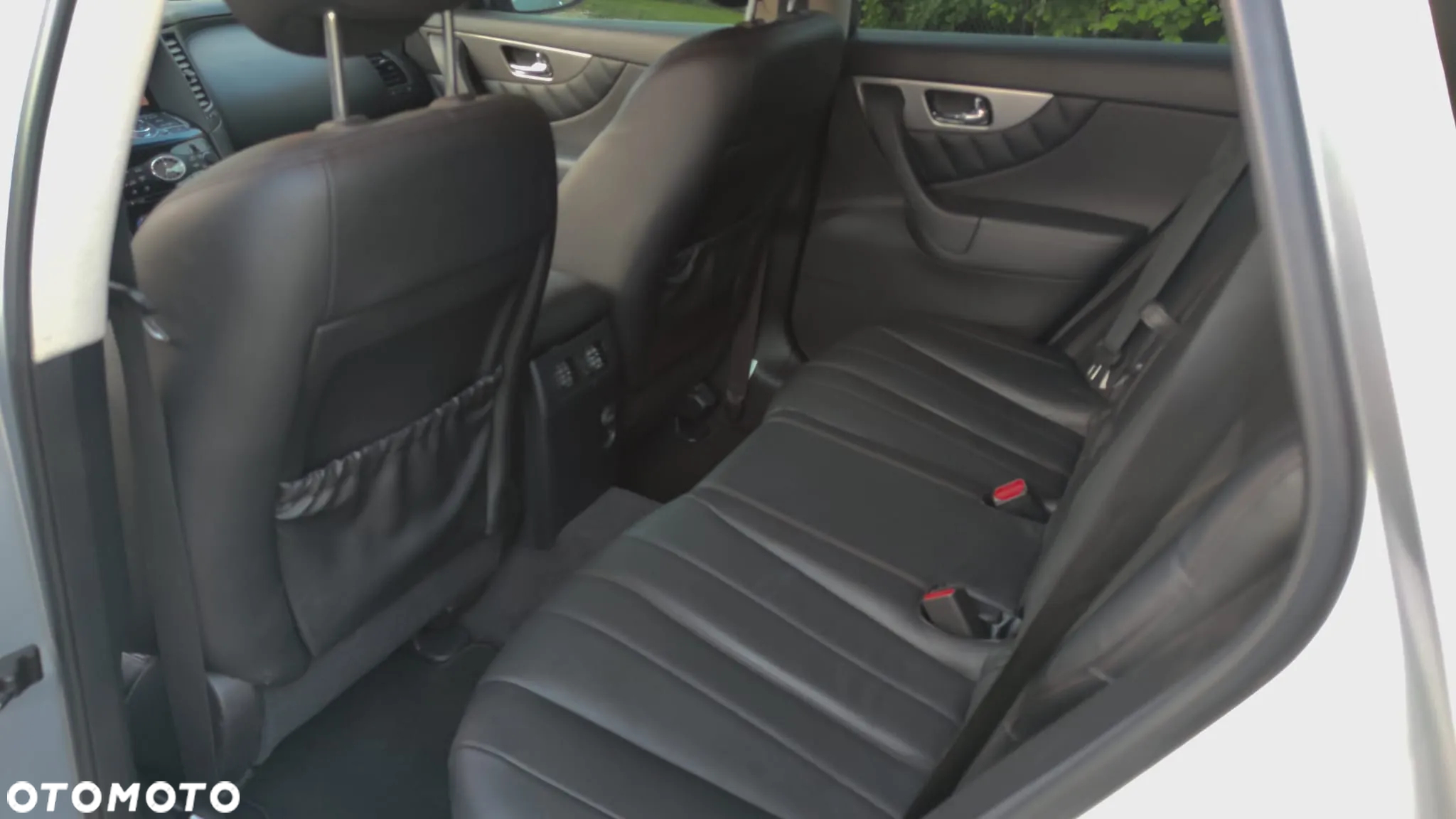 Infiniti QX70 3.7 GT - 20