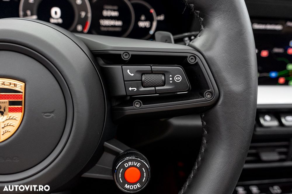 Porsche 911 Carrera PDK - 30