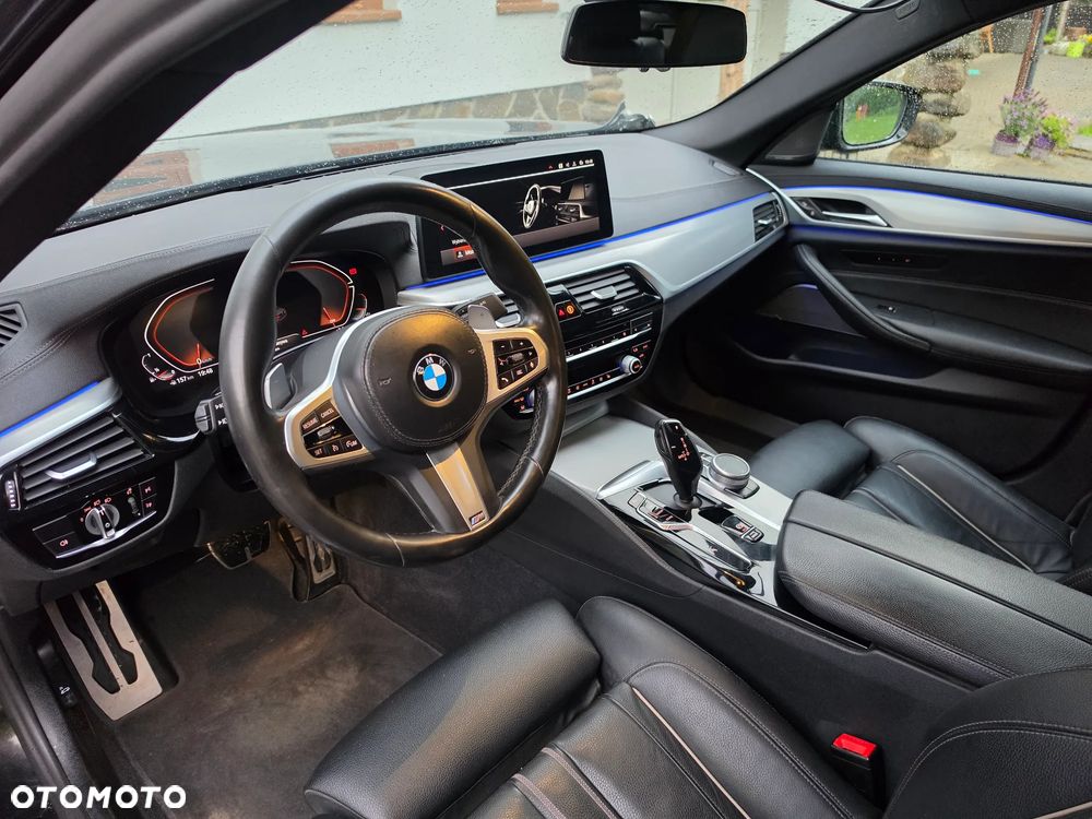 BMW Seria 5 540i xDrive mHEV M Sport sport - 21