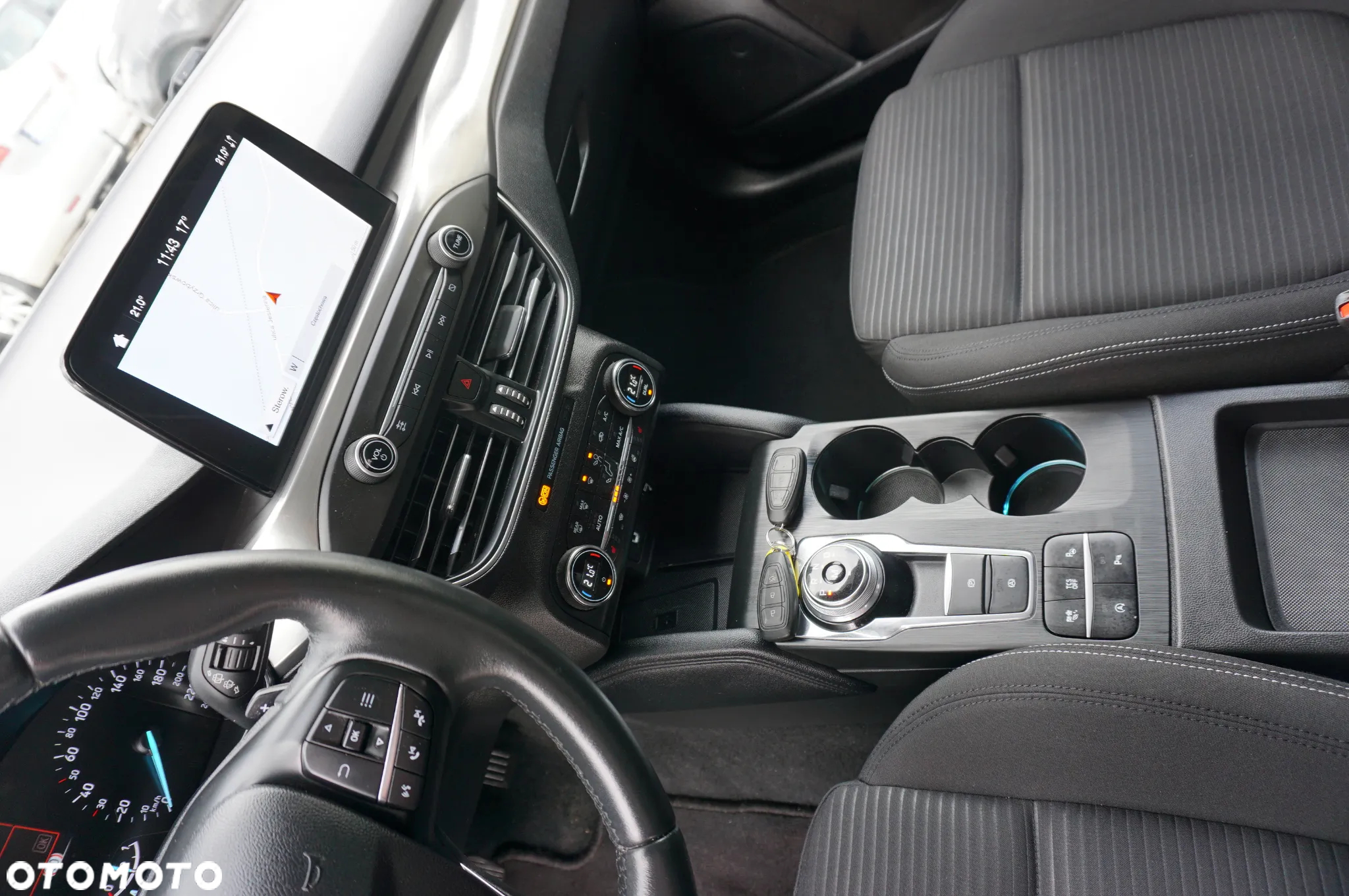Ford Focus Turnier 2.0 EcoBlue Start-Stopp-System TITANIUM - 37