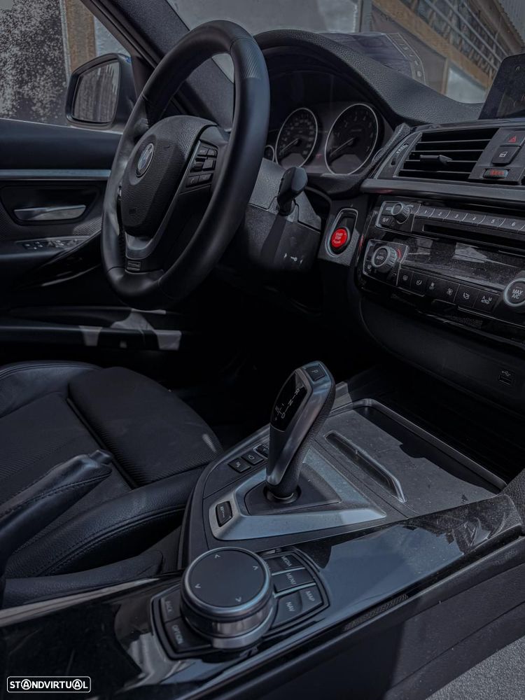 BMW 330 e iPerformance Line Sport - 4