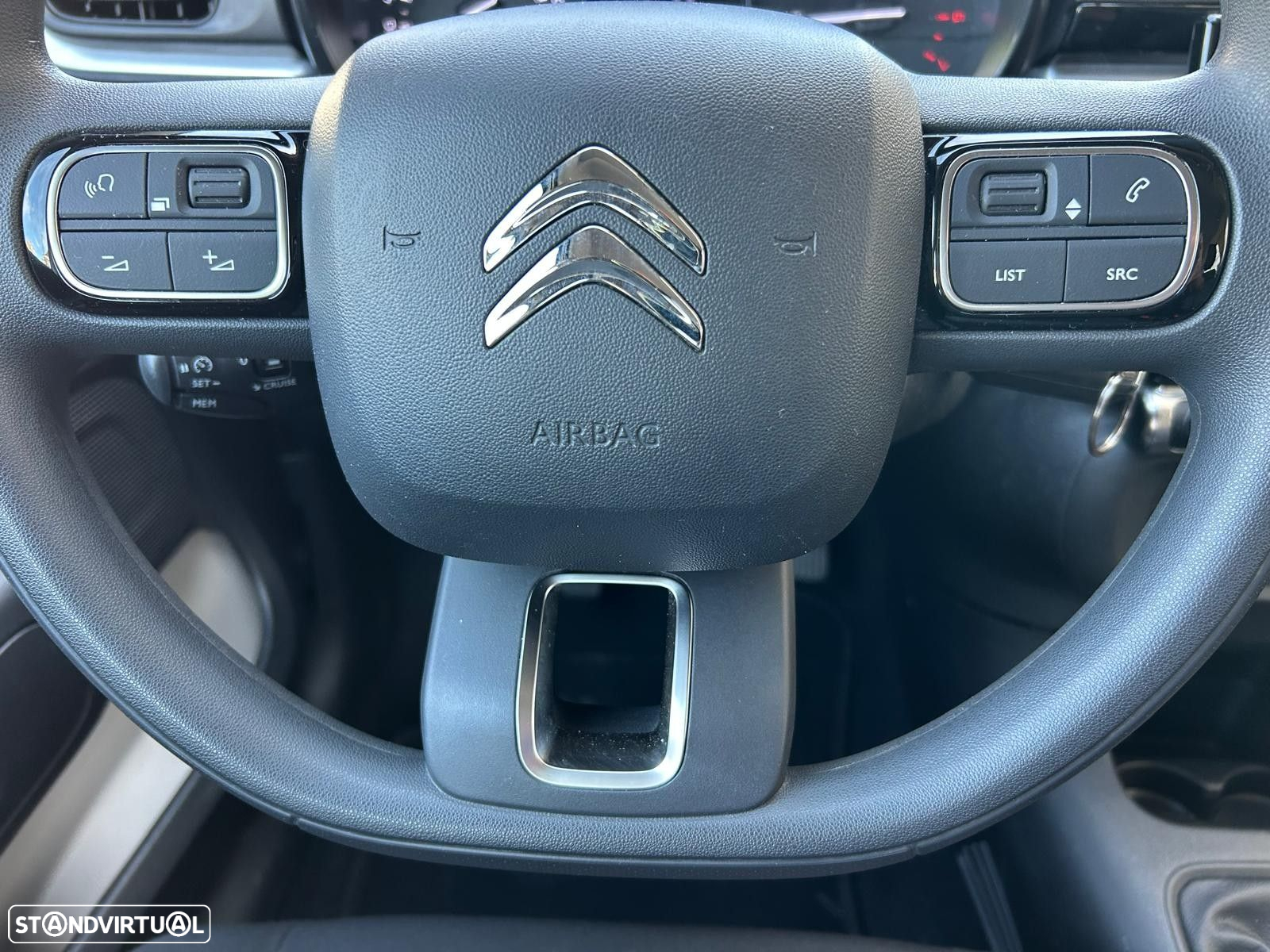 Citroën C3 1.2 PureTech Shine - 32