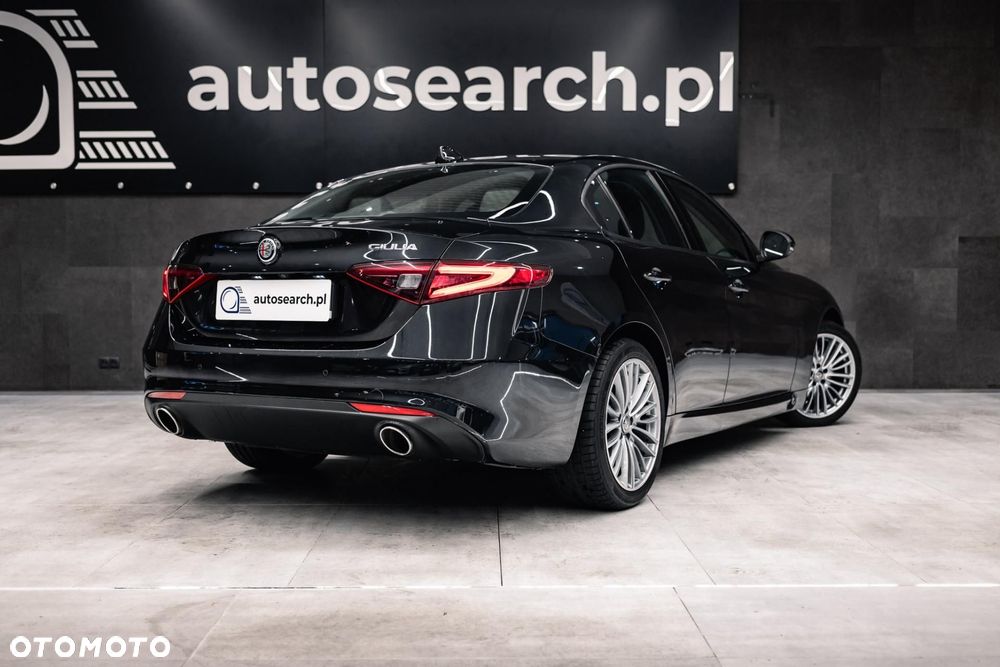Alfa Romeo Giulia 2.0 Turbo Business - 5