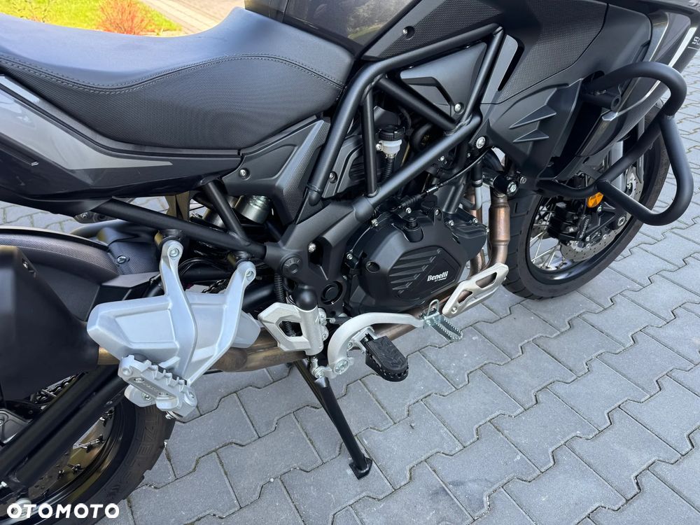 Benelli TRK 502X - 16