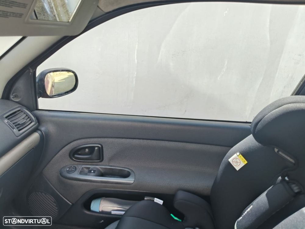 Renault Clio 1.5 dCi Confort Authentique - 9