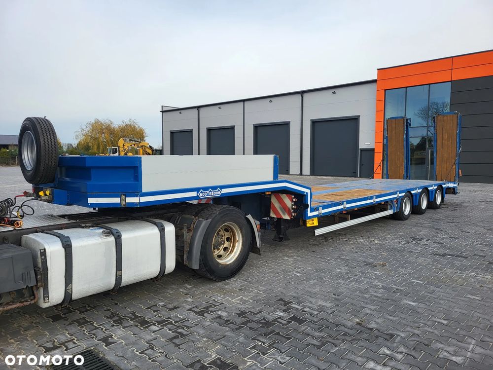 Nooteboom OSD 48 / Rozciągana / Poszerzana / Najazdy hydrauliczne / 3 osiowa /