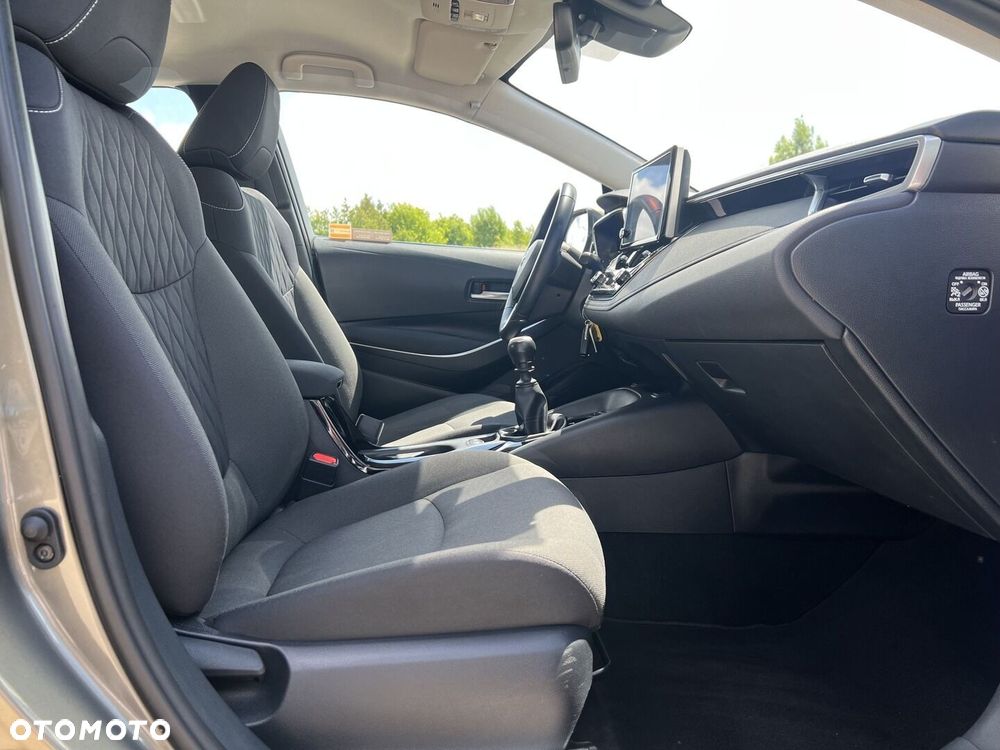 Toyota Corolla 1.5 Comfort - 12