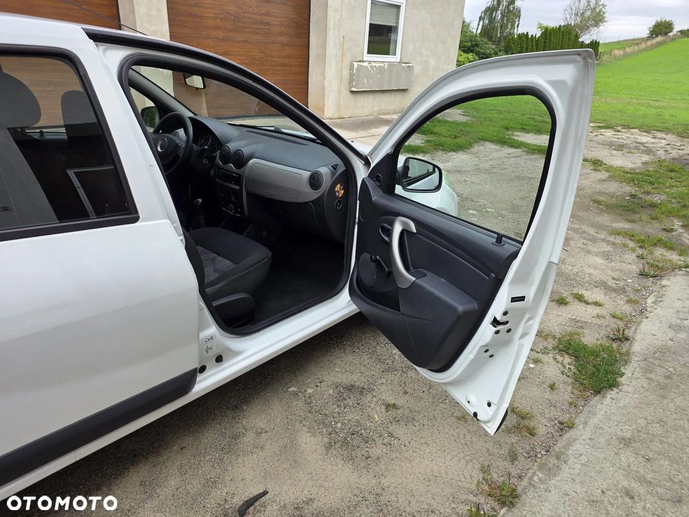 Dacia Sandero 1.2 16V - 15