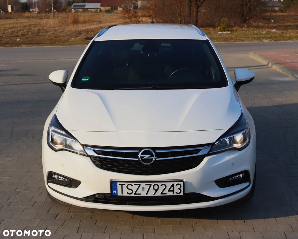 Opel Astra 1.6 D (CDTI) Start/Stop Dynamic - 2