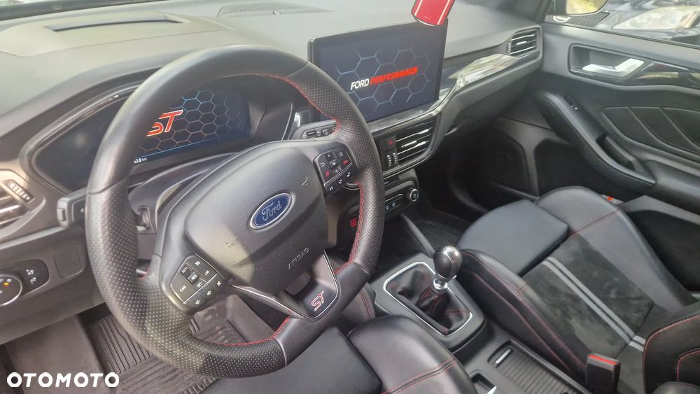 Ford Focus 2.3 EcoBoost ST X - 3