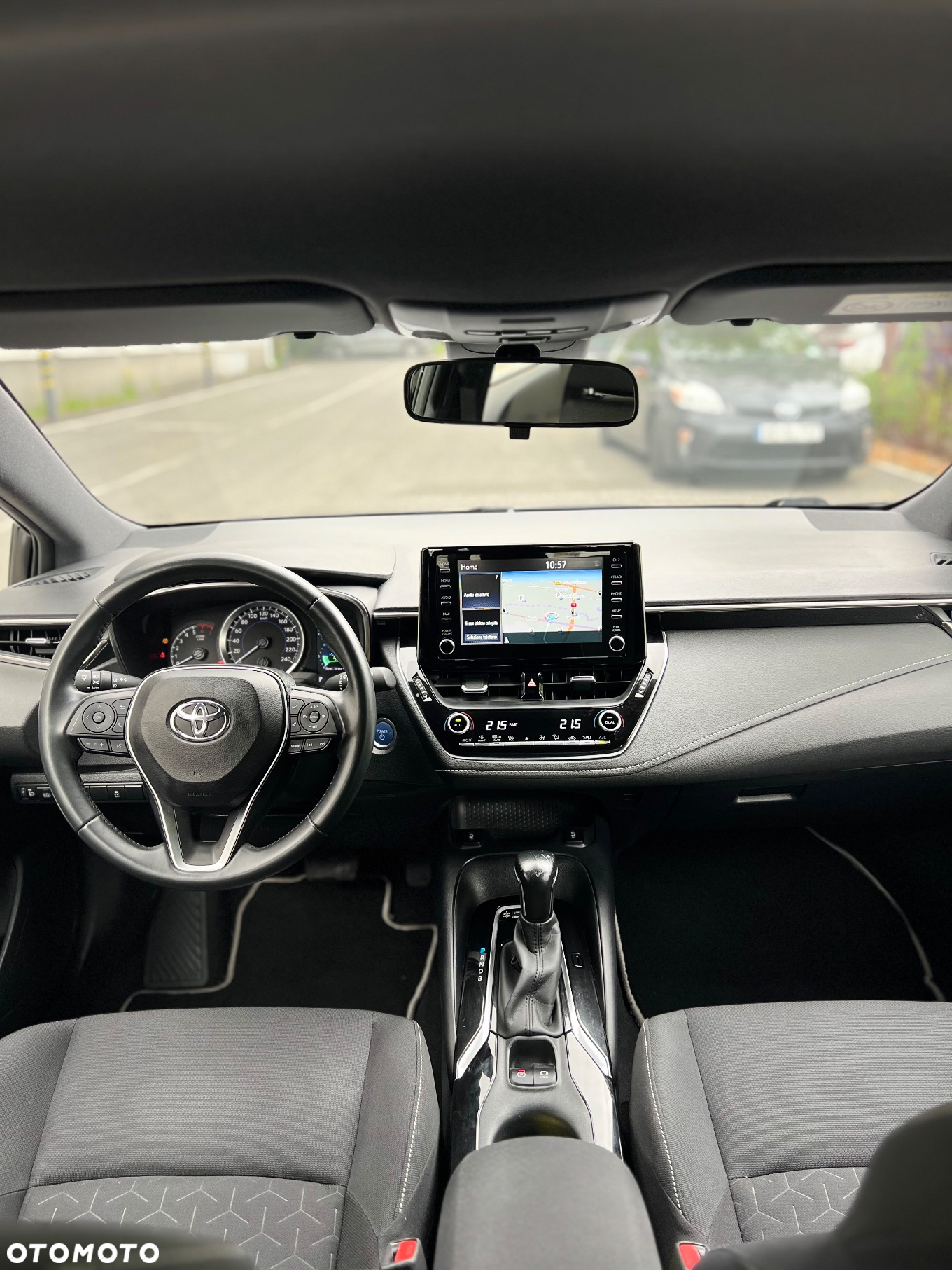 Toyota Corolla 1.8 Hybrid Touring Sports - 12
