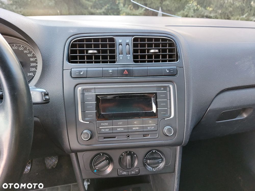 Volkswagen Polo - 15