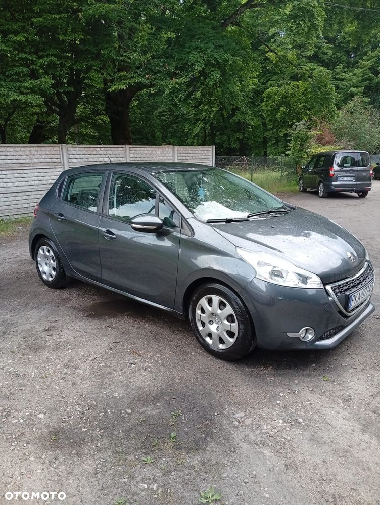 Peugeot 208 PureTech 82 Allure - 1