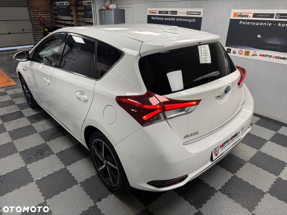 Toyota Auris - 5