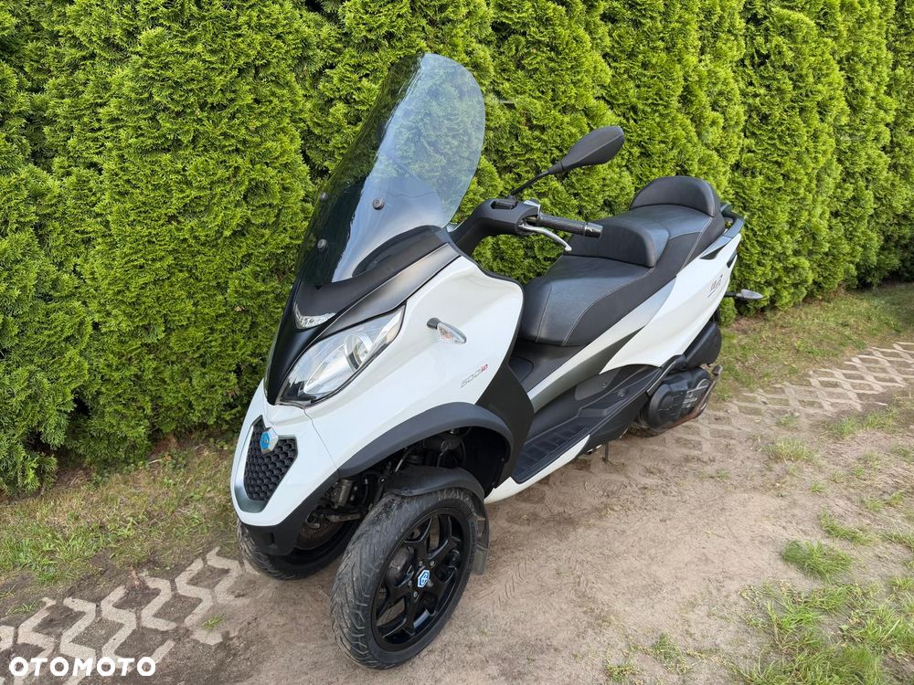 Piaggio MP-3 - 1