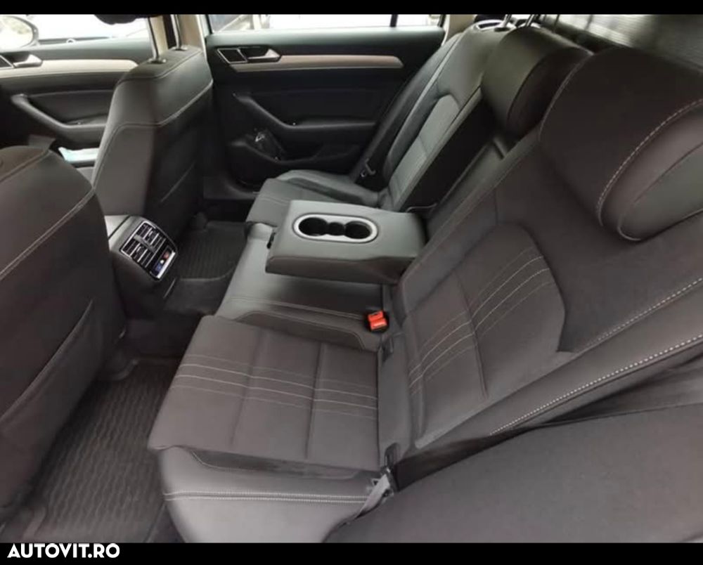 Volkswagen Passat Alltrack 2.0 TDI DSG 4Motion - 6