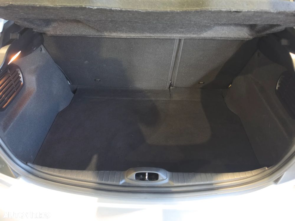Peugeot 208 1.6 BlueHDi FAP Style - 21