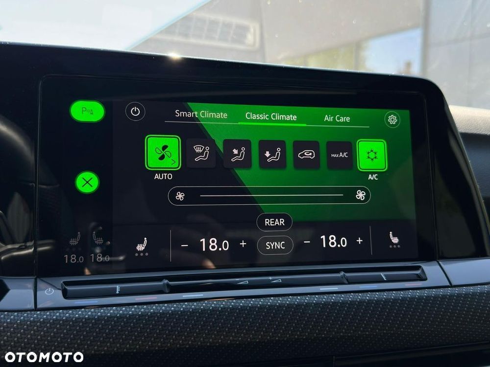 Volkswagen Golf 2.0 TSI 4Motion R DSG - 21