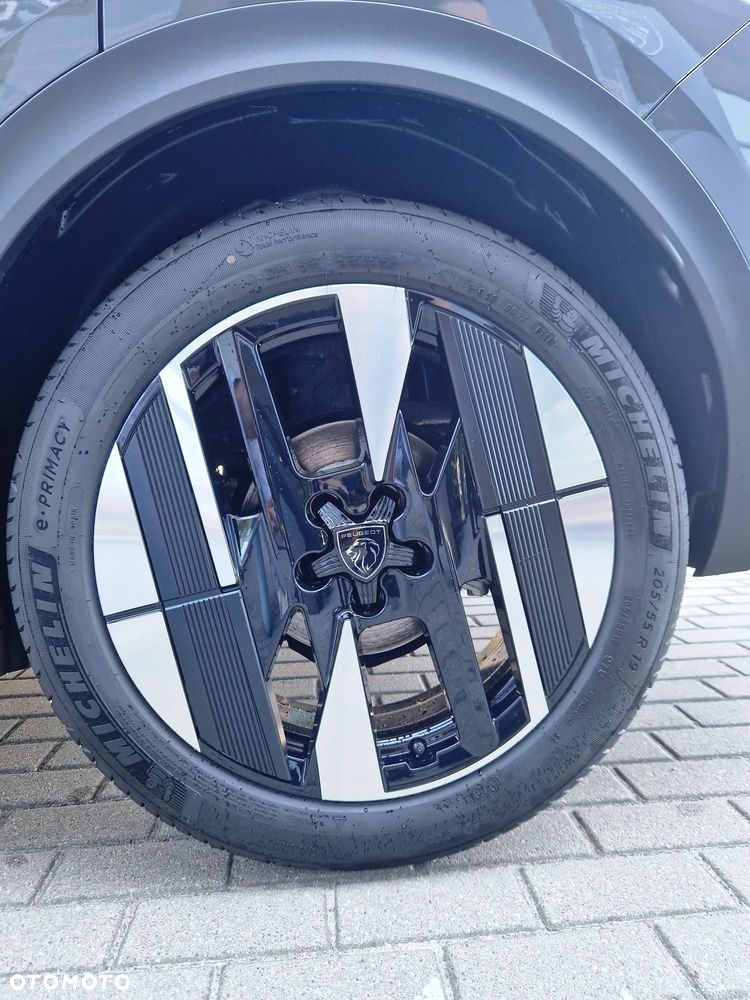 Peugeot 408 1.2 PureTech mHEV GT S&S e-DSC6 - 19