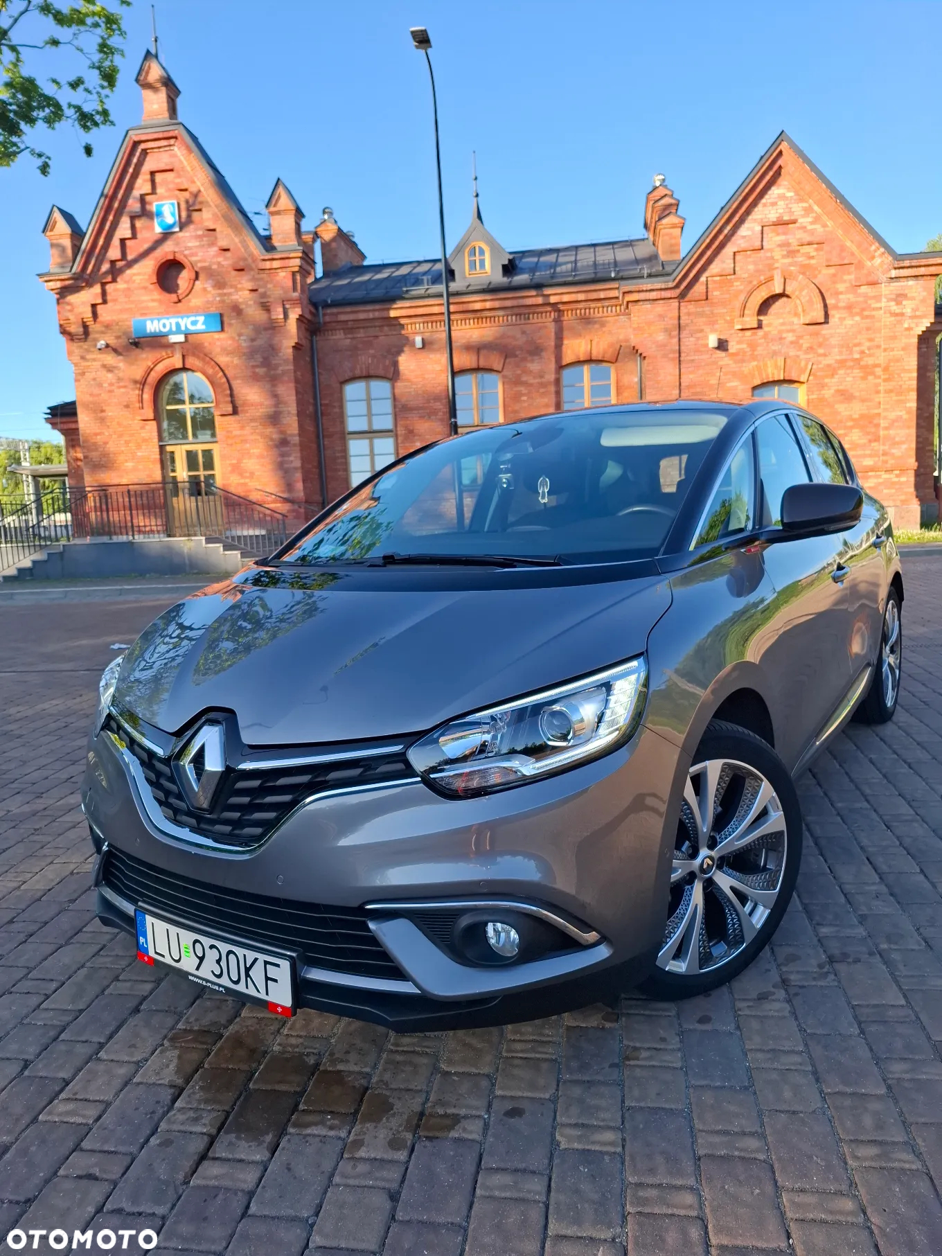Renault Scenic 1.3 TCe FAP Intens - 2