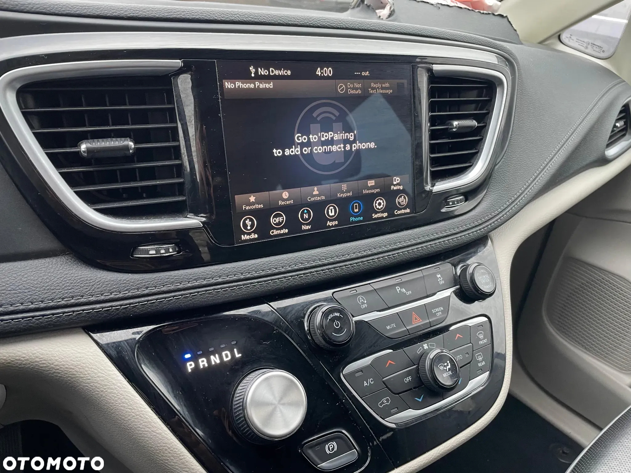 Chrysler Pacifica - 15