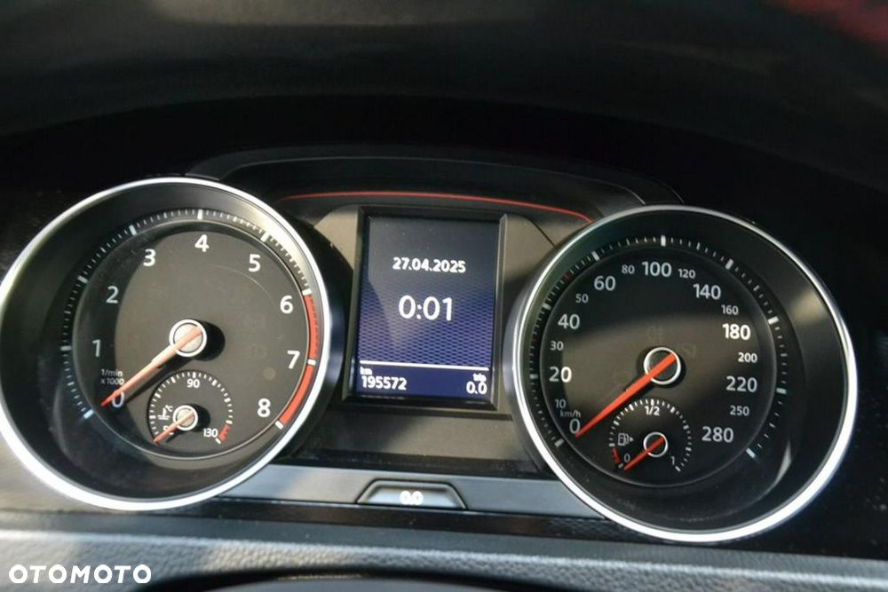 Volkswagen Golf - 13