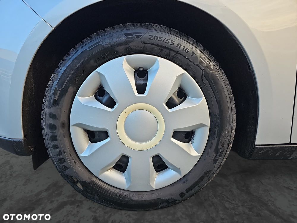 Ford Focus 1.6 Trend - 9