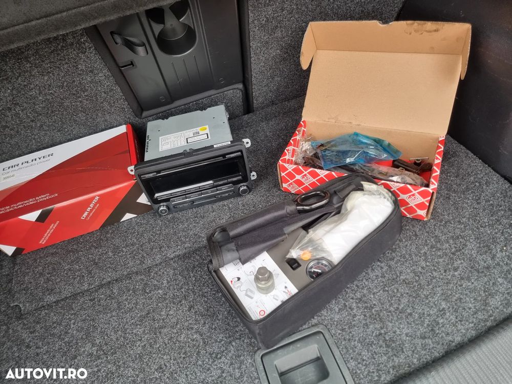 Volkswagen Golf - 14