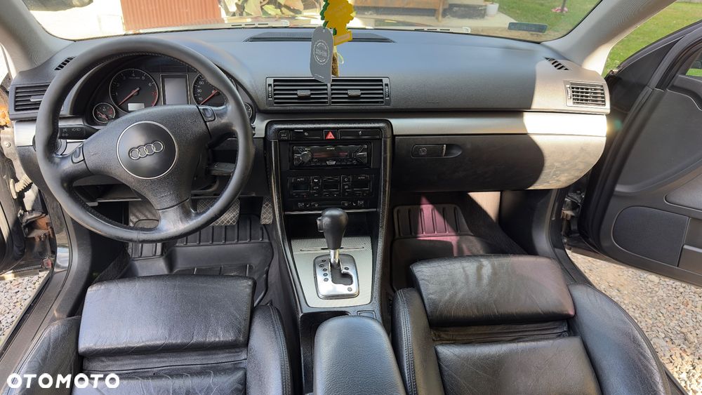 Audi A4 Avant 2.4 Multitronic - 12